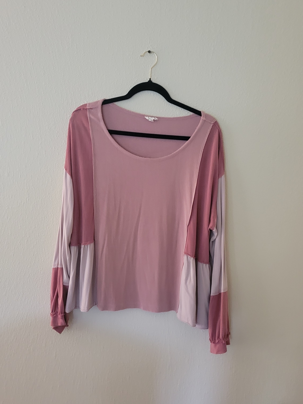 POL Pink Tone Colorblock Long Sleeve Scoop Top